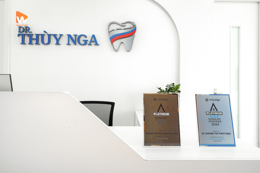 Kỷ niệm chương Invisalign tại phòng khám nha khoa Dr. Thùy Nga